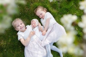 sisters-g1882ee40b_1280